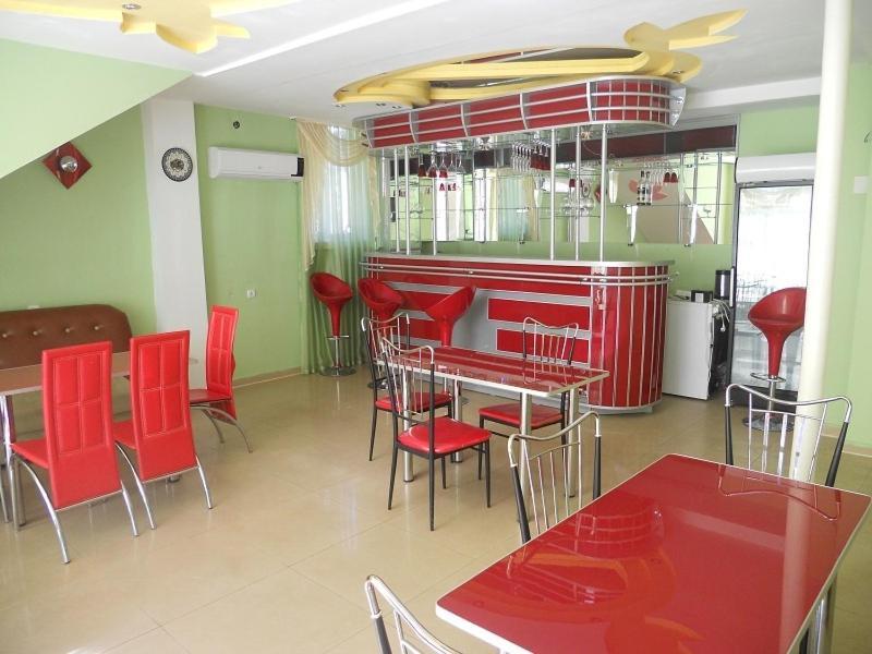 Edemi Hotel Kutaisi Ngoại thất bức ảnh